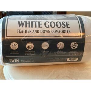 White Goose Feather and Down Comforter